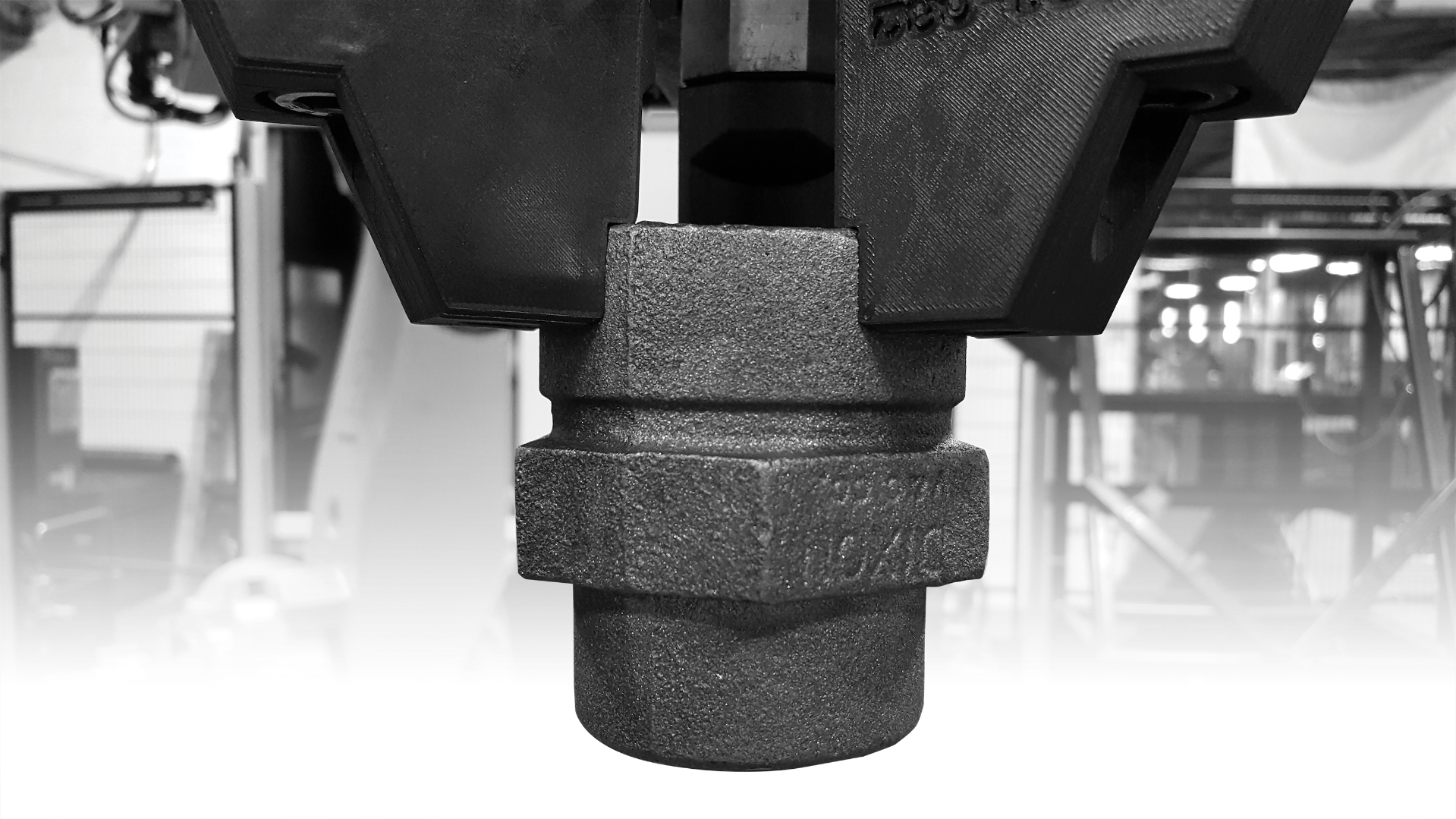 Markforged_Jaws_large-grad_1_